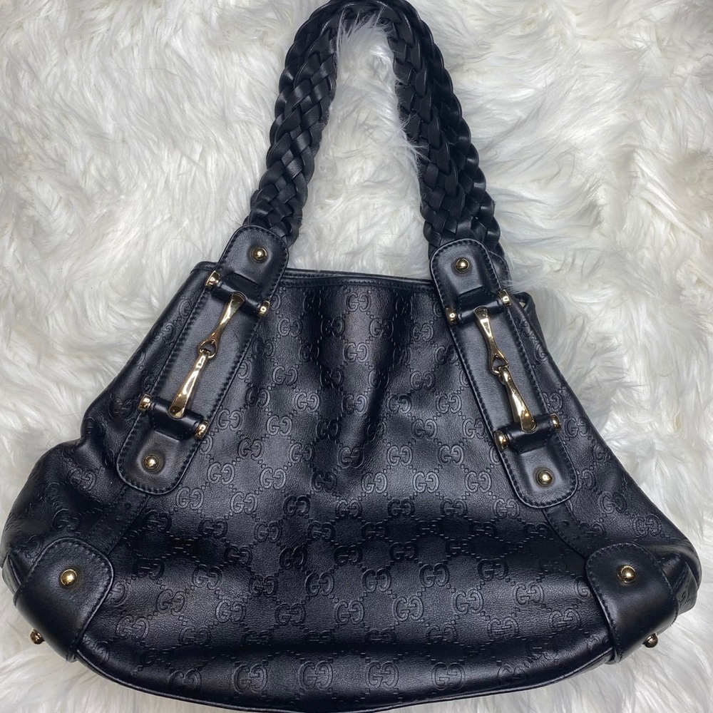 GUCCI black handbag 100% Authentic